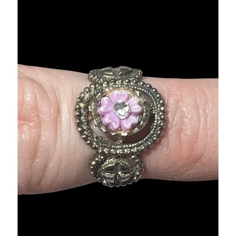 Other Purple Floral And Silver Tone Fashion Ring Size 4 1/2 Size ONE SIZE - 4 Thumbnail