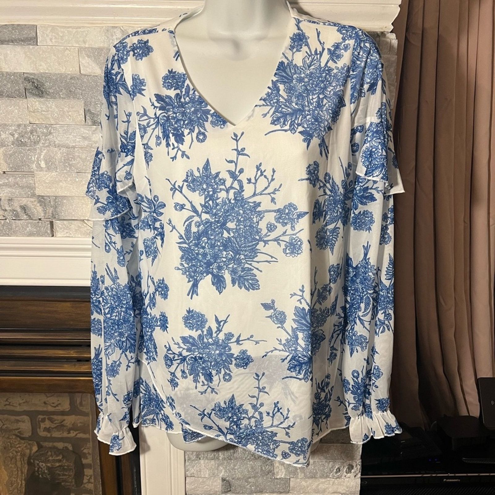 & Other Stories Samiol Ruffle Trim Floral Print Top – Blue & White Size M / US 6-8 / IT 42-44 - 4 Thumbnail