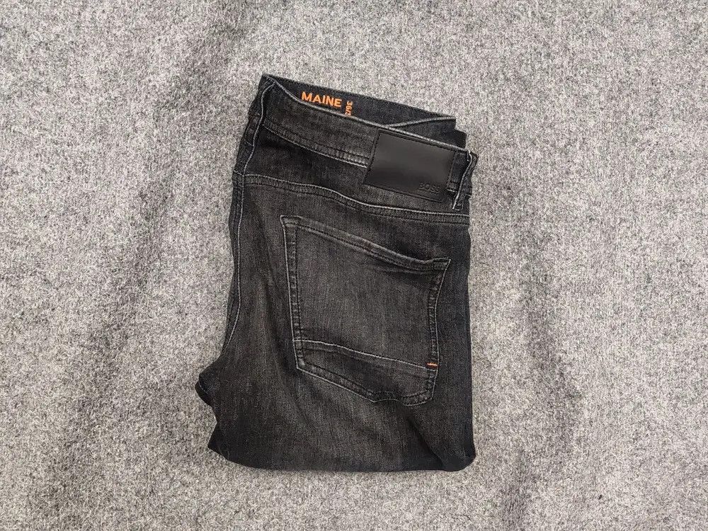 Hugo Boss Hugo Boss stretch denim Regular fit Dark Gray Faded jeans Size US 36 / EU 52 - 1 Thumbnail