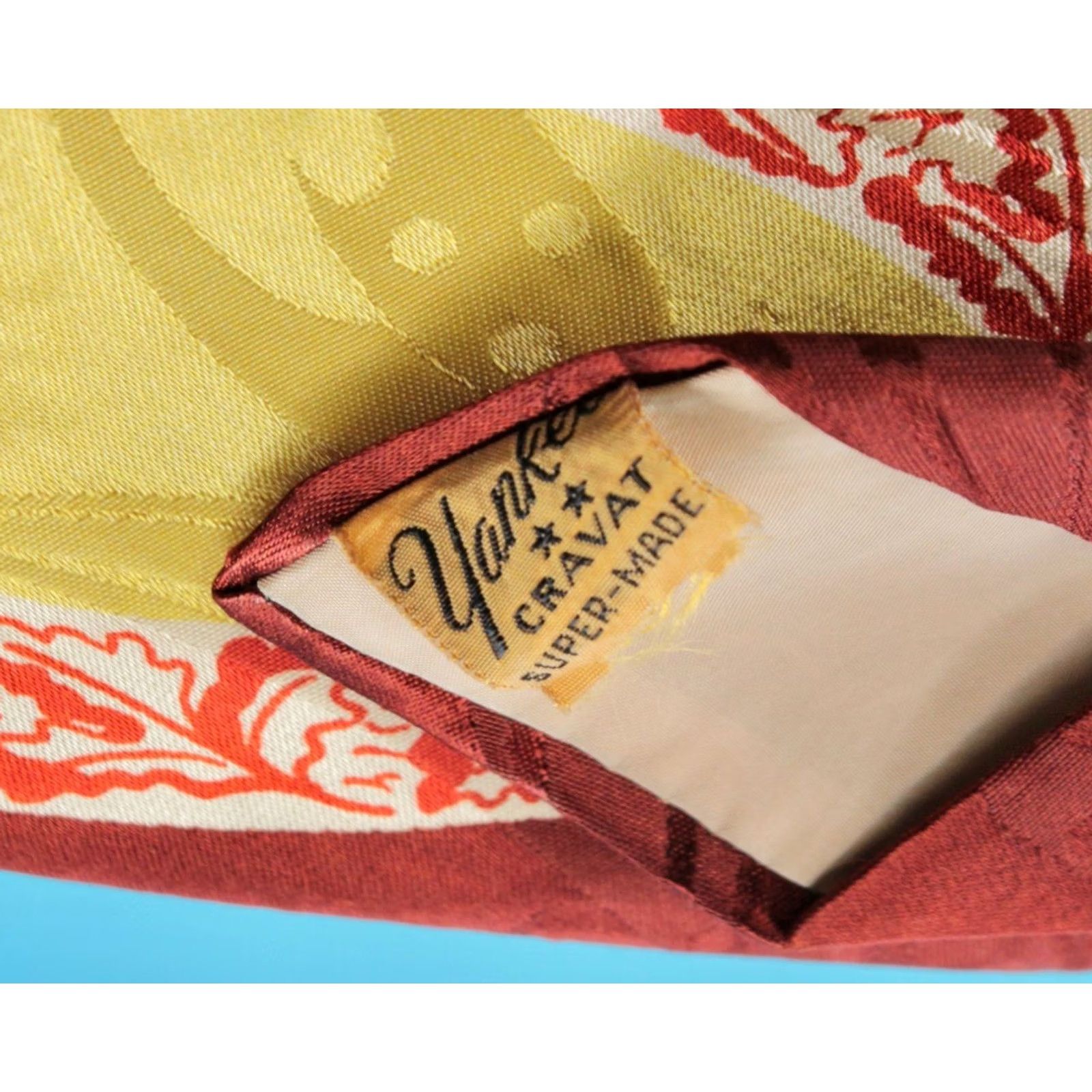 Vintage VTG Yankee 1940s Silk Necktie 40s Tie Mens Brown Yellow Vintage Condition Great Measurements 49" Long 4" Wide Men Size ONE SIZE - 3 Thumbnail
