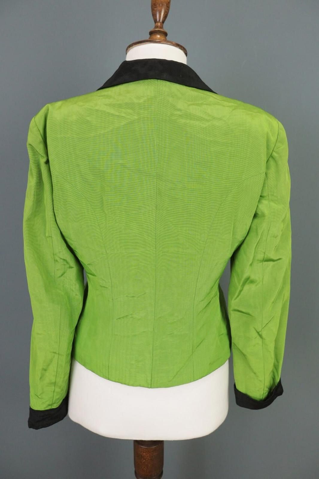 Moschino Vintage Moschino Cheap Jacket Size I 46 / USA 12 Size M / US 6-8 / IT 42-44 - 9 Thumbnail