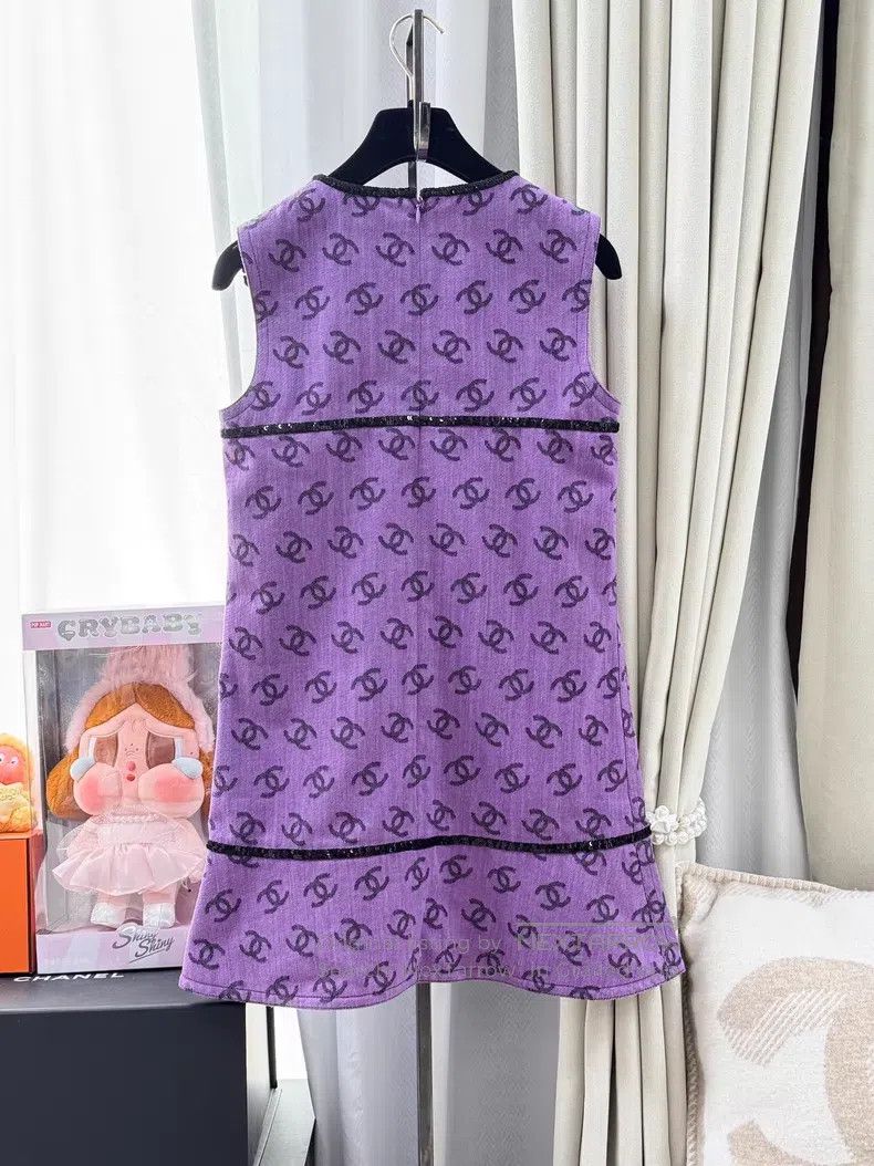 Chanel Chanel Denim ruffled edge full-print logo double C sequin Size XS / US 0-2 / IT 36-38 - 2 Thumbnail