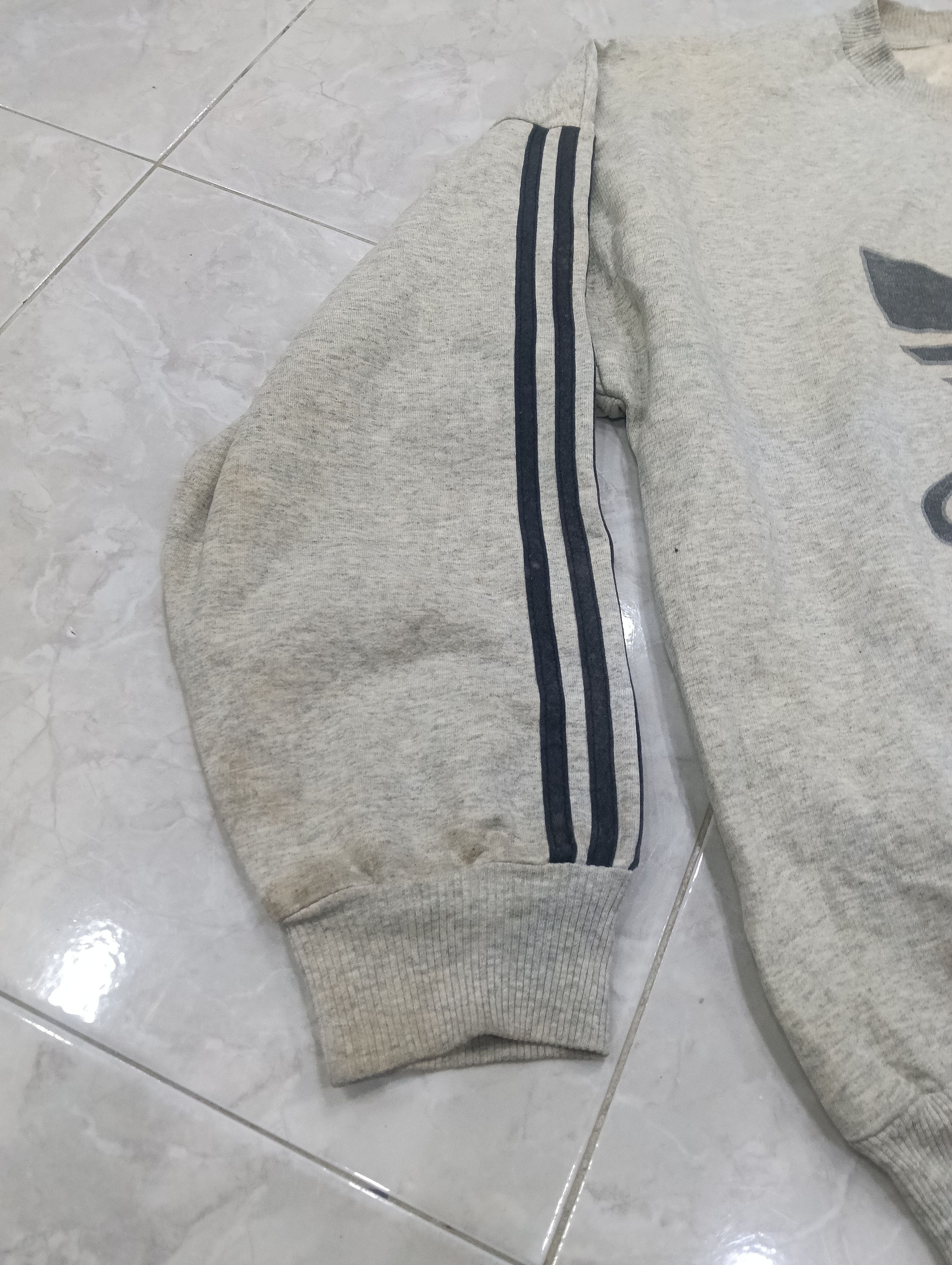 Adidas Vintage Adidas Sweat Size US L / EU 52-54 / 3 - 4 Thumbnail