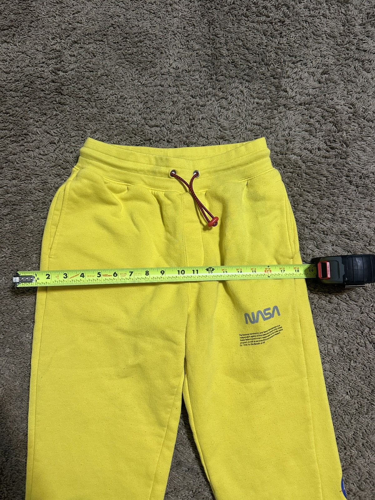 Forever 21 Vintage Forever 21 NASA “triple yellow” pants 00s size small Size US 32 / EU 48 - 5 Thumbnail
