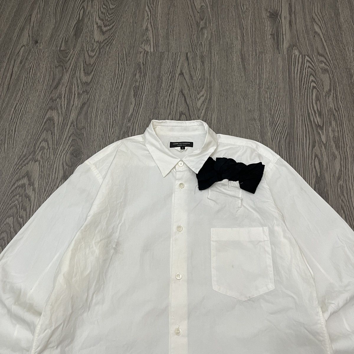 Comme des Garcons Homme Plus Classic white shirt with a unique touch 🎀 Black bow Size US S / EU 44-46 / 1 - 2 Thumbnail