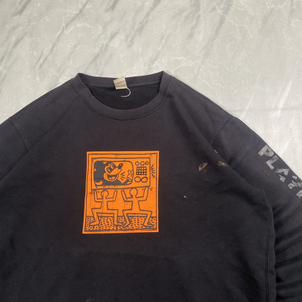 Japanese Brand Vintage Mickey Mouse Keith Haring Sunfaded Crewneck Size US L / EU 52-54 / 3 - 2 Thumbnail