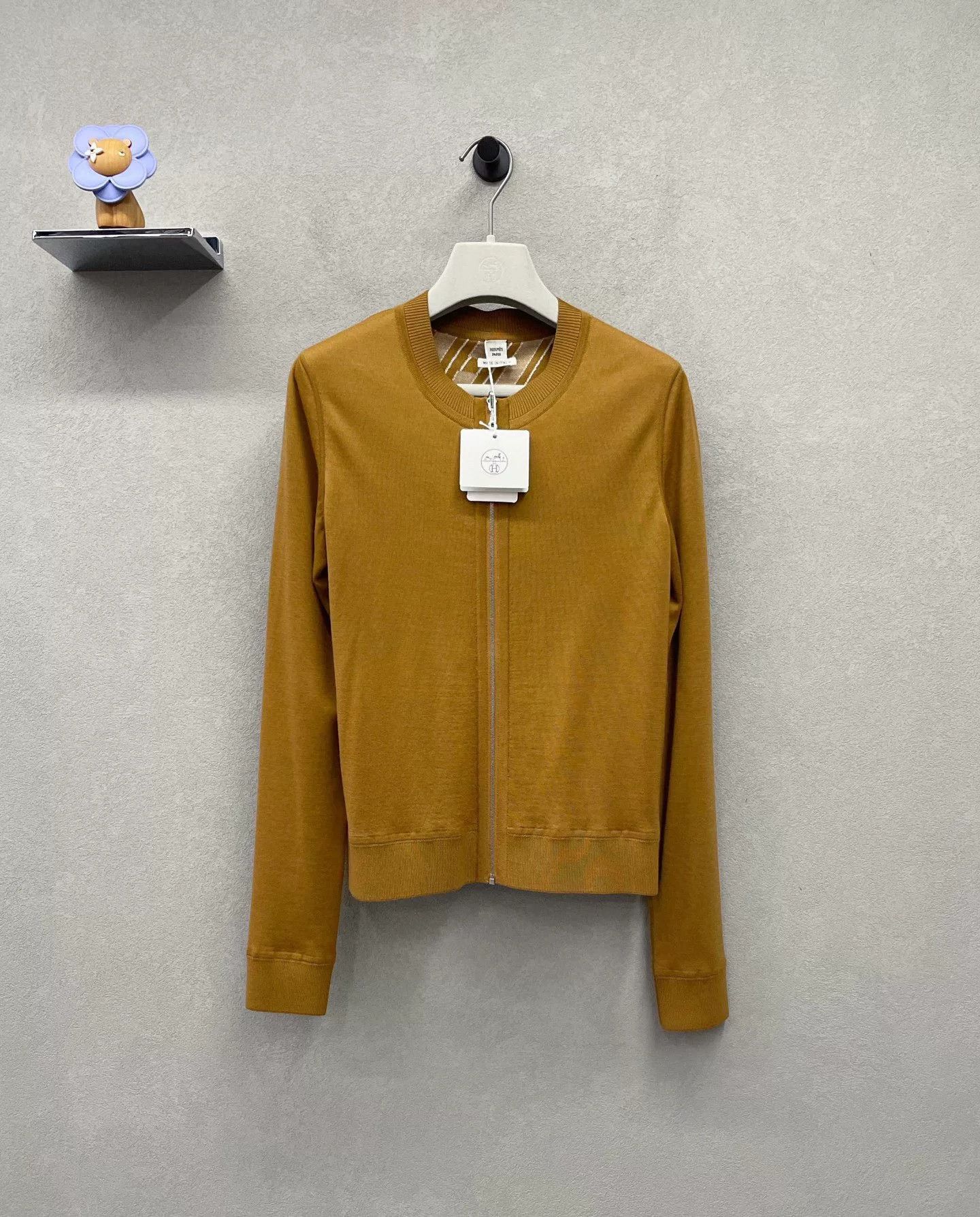 Hermes Hermes Caramel Zip-Up Cardigan Size US S / EU 44-46 / 1 - 1 Thumbnail