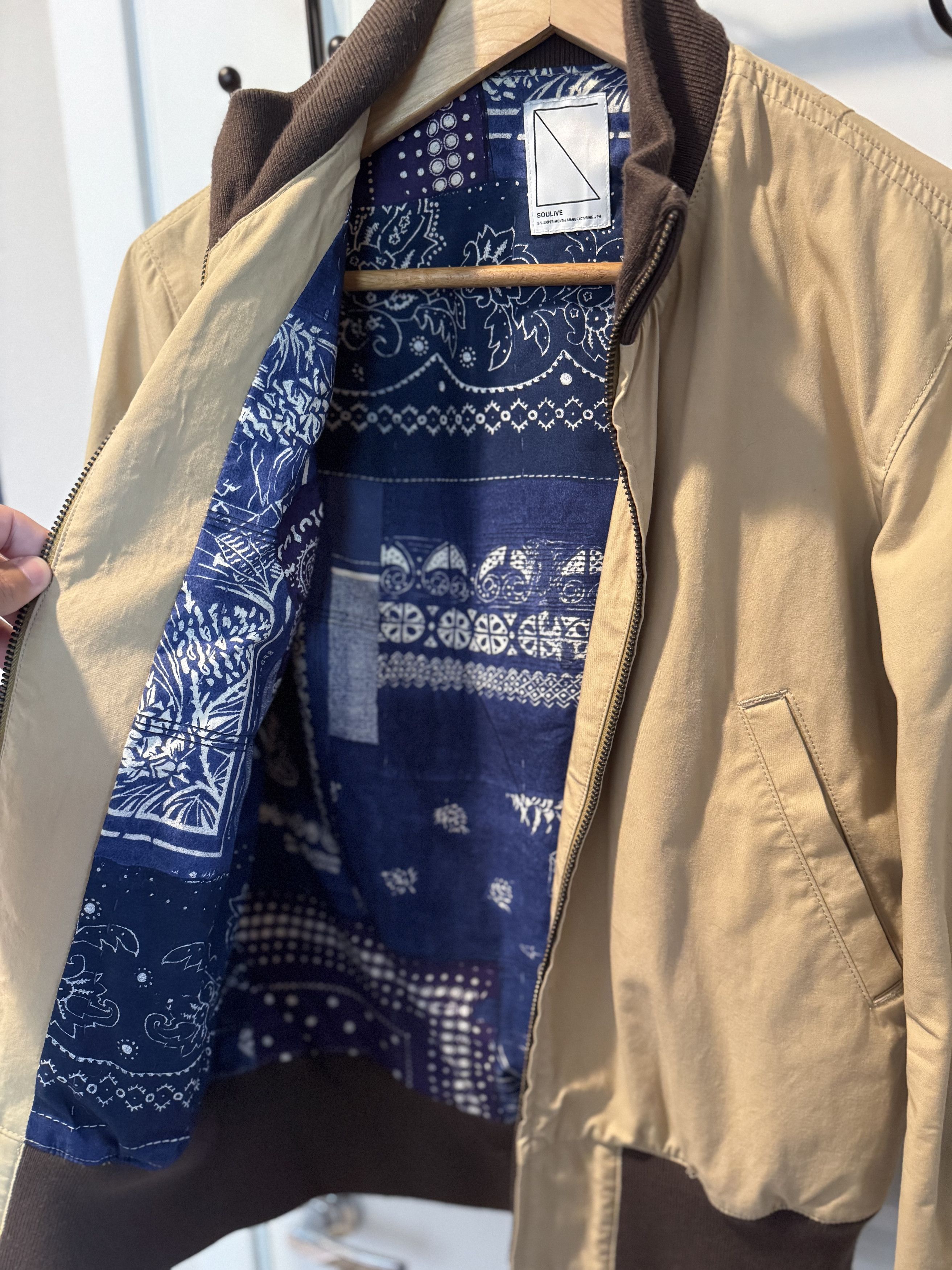 Soulive Beige Bomber with Blue Interior Size US S / EU 44-46 / 1 - 2 Thumbnail