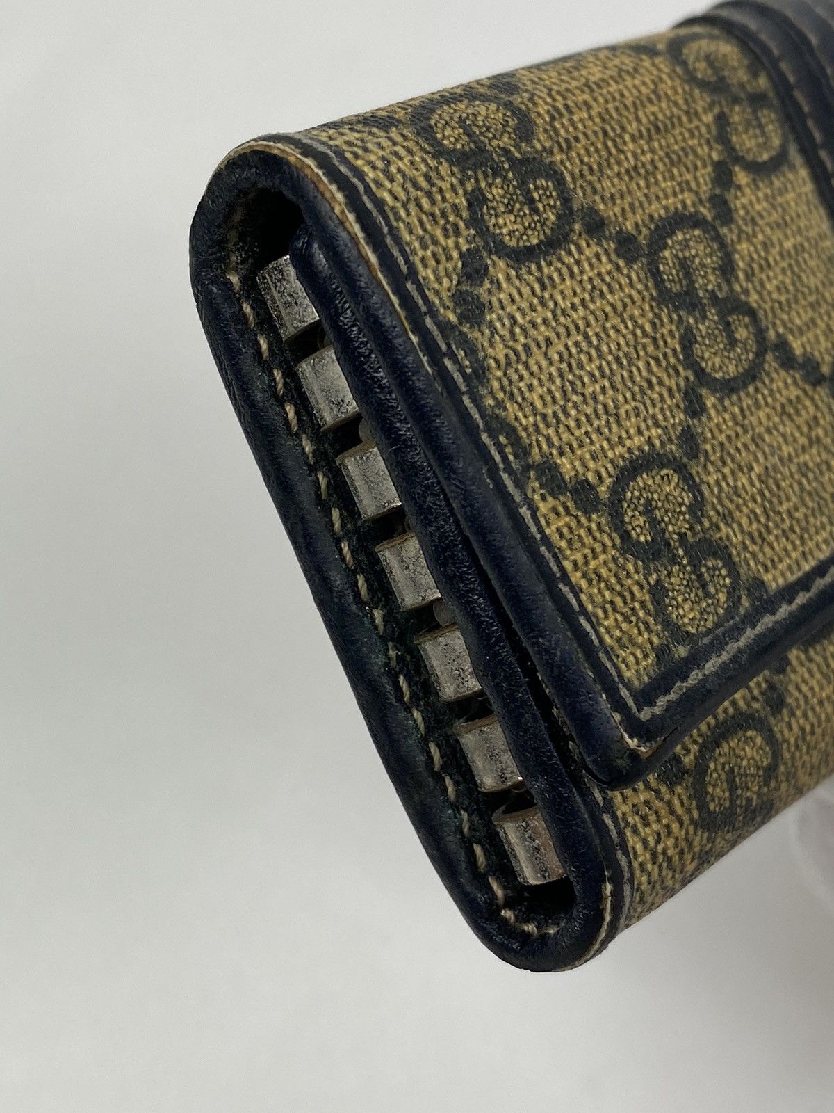 Gucci Gucci GG Monogram Leather Key Holder Size ONE SIZE - 6 Thumbnail