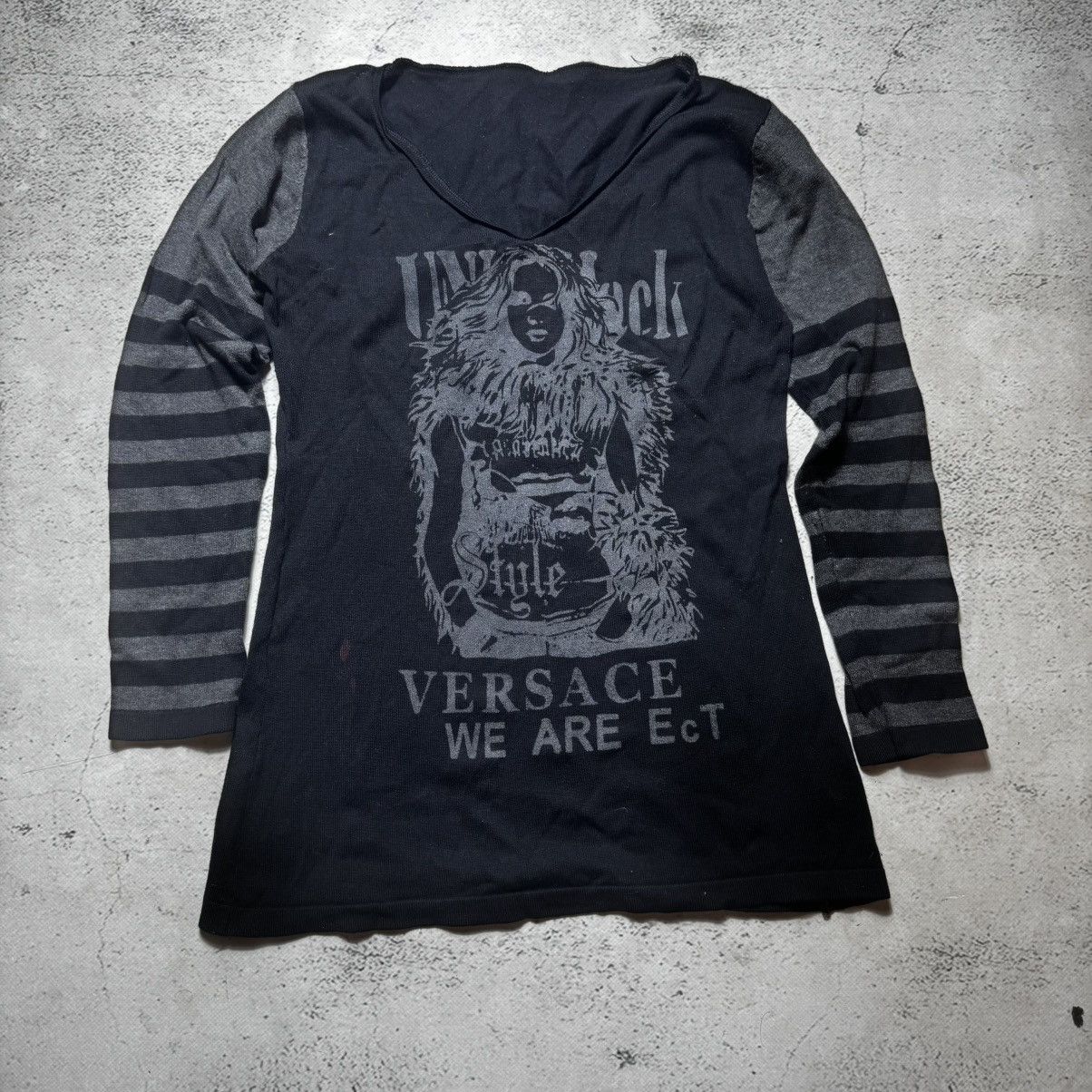 Versace avant garde versace longsleeve hysteric glamour type Size M / US 6-8 / IT 42-44 - 1 Thumbnail