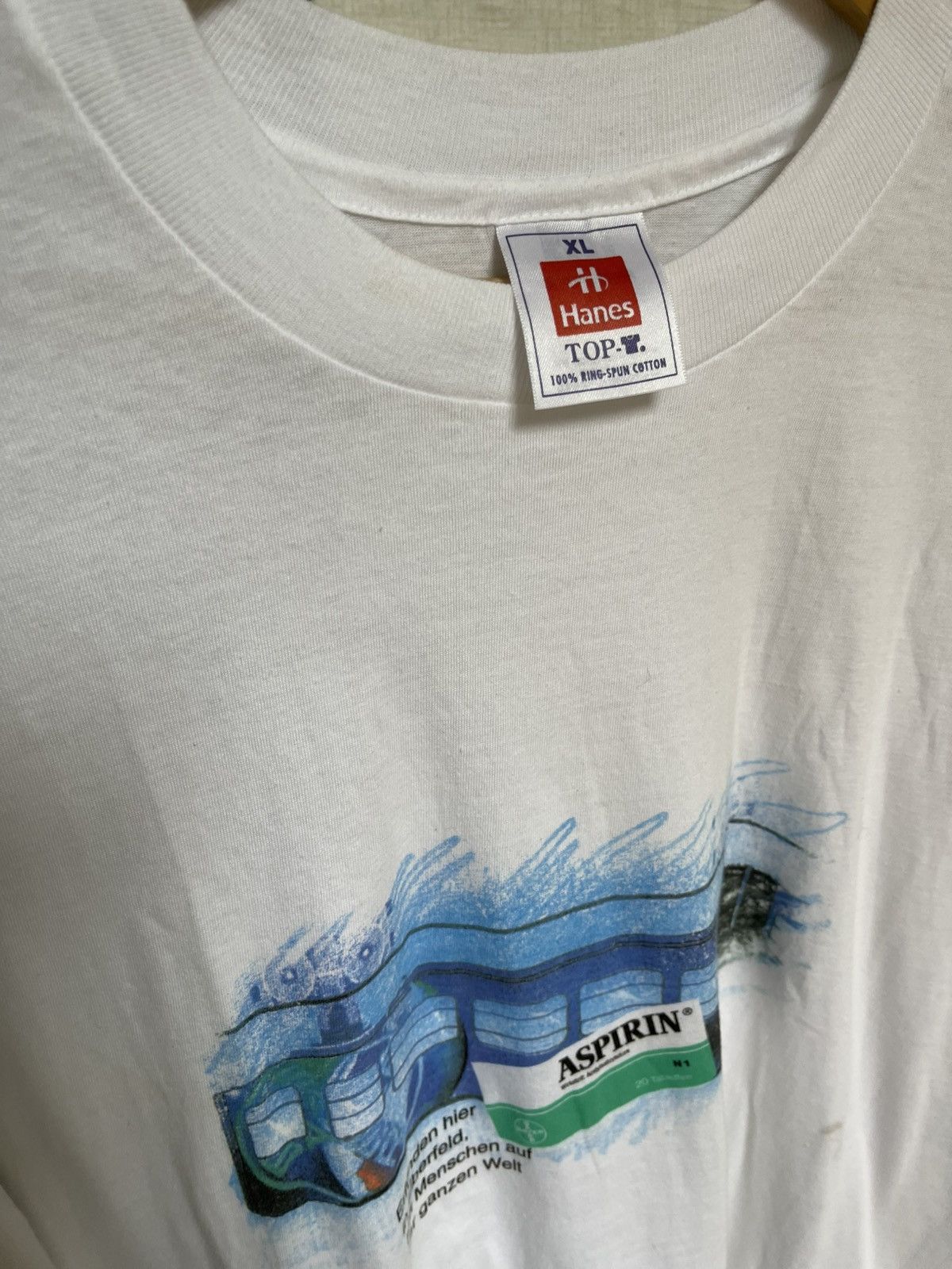 Vintage Vintage Aspirin Pill t shirt 90s Size US XL / EU 56 / 4 - 2 Thumbnail
