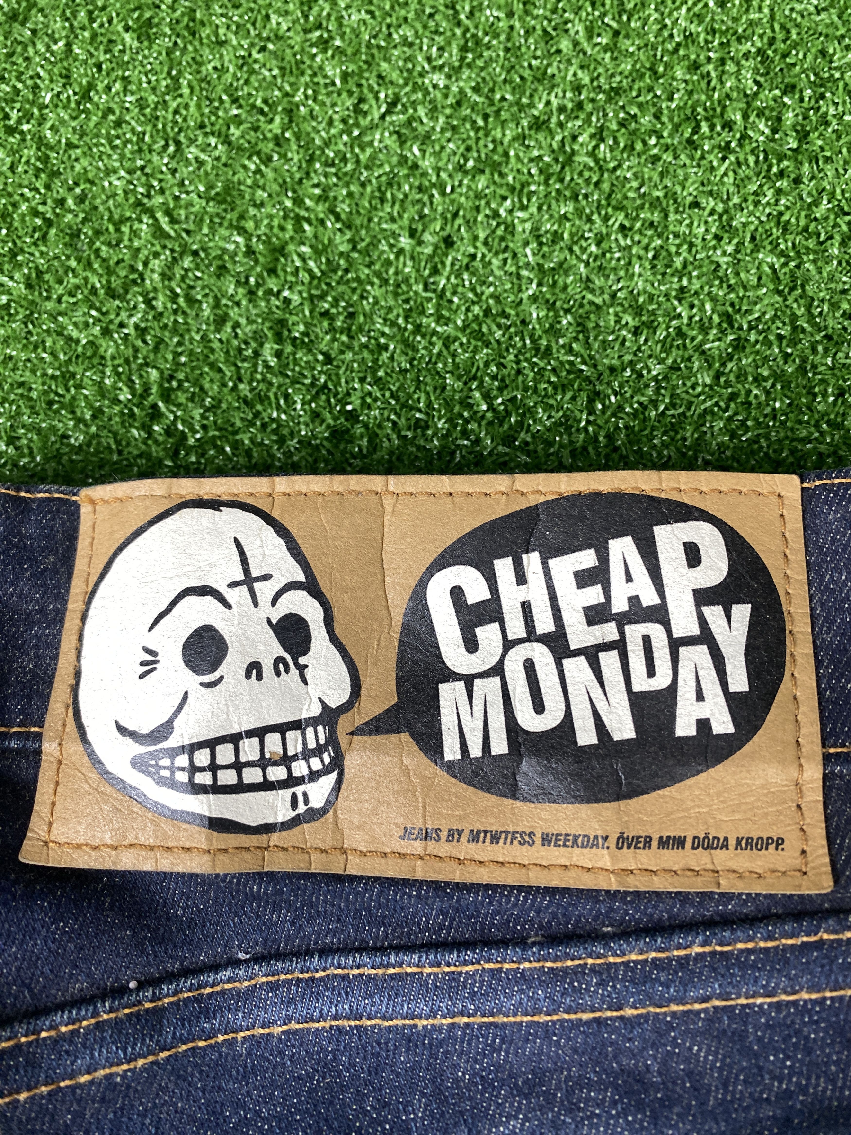 Cheap Monday Vintage Cheap Monday Straight Cut Black Jeans CP0072 Size US 28 / EU 44 - 9 Thumbnail