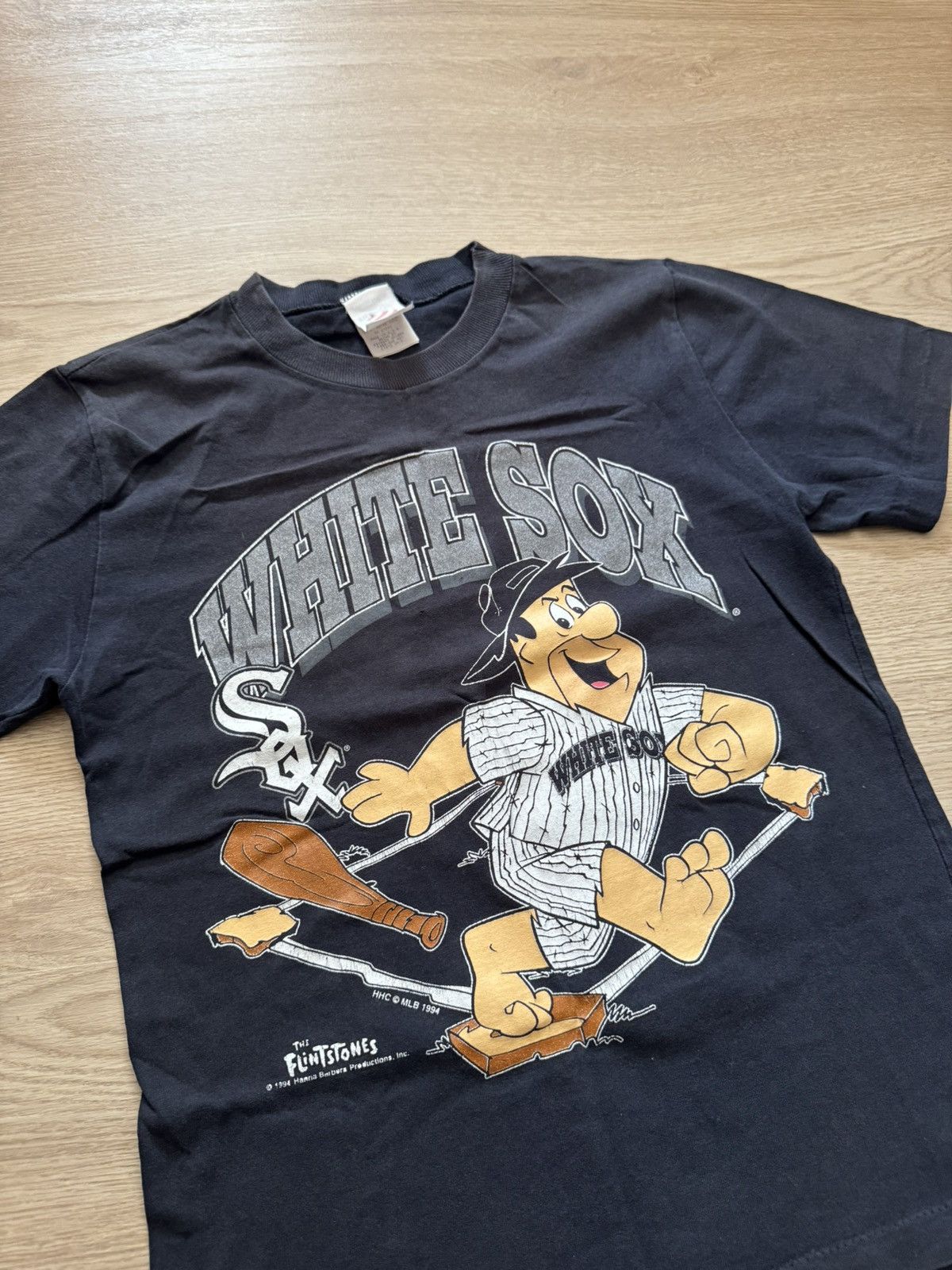 MLB Vintage 90’s 1994 White Socks The Flintstones MLB T-Shirt Size S / US 4 / IT 40 - 2 Thumbnail