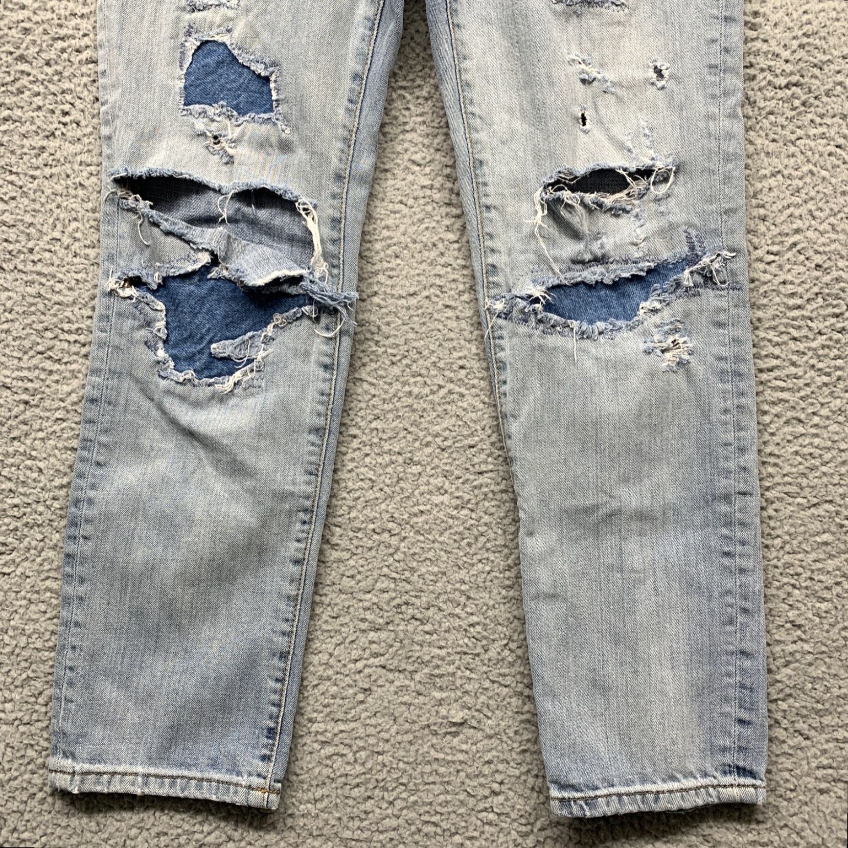 Zara ZARA Basic Z 1975 Jeans Light Wash Distressed 5-Pocket LOGO Regular Size 4 Women Jeans Mid Rise Light Blue - 26.5 Inseam Distressed Size 29" - 3 Thumbnail