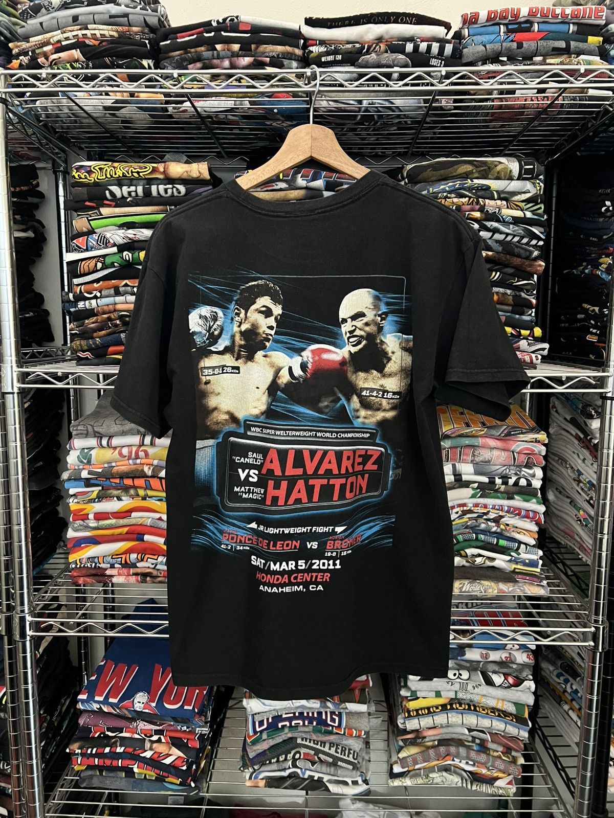 Vintage 2011 Canelo vs Hatton Boxing Promo Tee Size US M / EU 48-50 / 2 - 1 Thumbnail