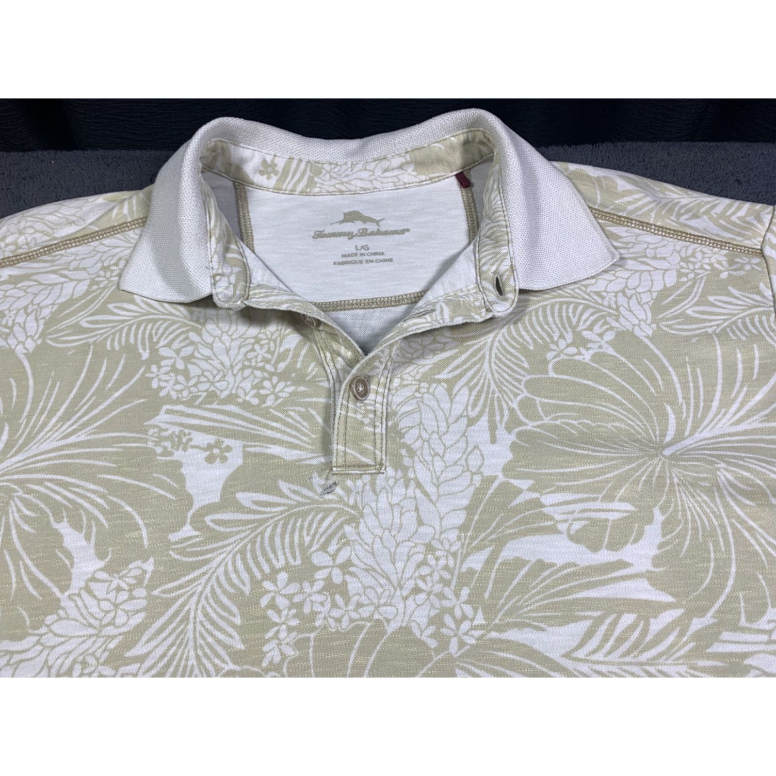 Tommy Bahama Tommy Bahama Men's Polo Shirt Hawaiian Floral Short Sleeve Size Large Coral Tencel Blend Size US L / EU 52-54 / 3 - 3 Thumbnail