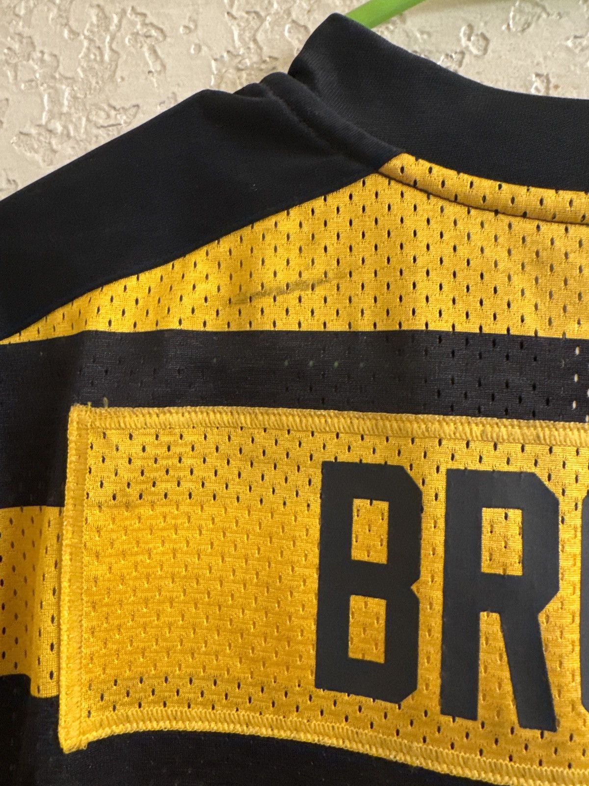 NFL × Nike Authentic Antonio Brown Steelers Bumblebee Jersey - Size M Size US M / EU 48-50 / 2 - 9 Thumbnail