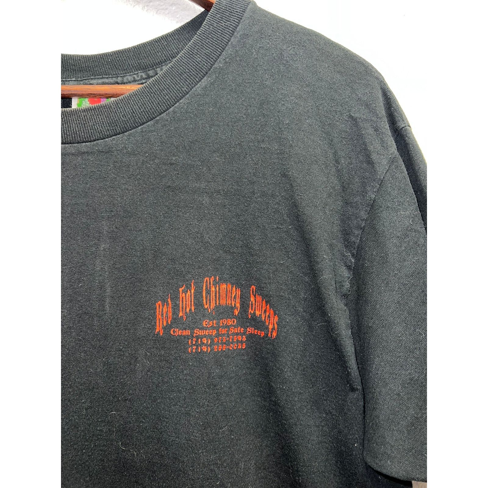 Fruit Of The Loom Vintage Chimney Sweeps Shirt Red Hot Black Graphic Tee 90s L Size US L / EU 52-54 / 3 - 3 Thumbnail