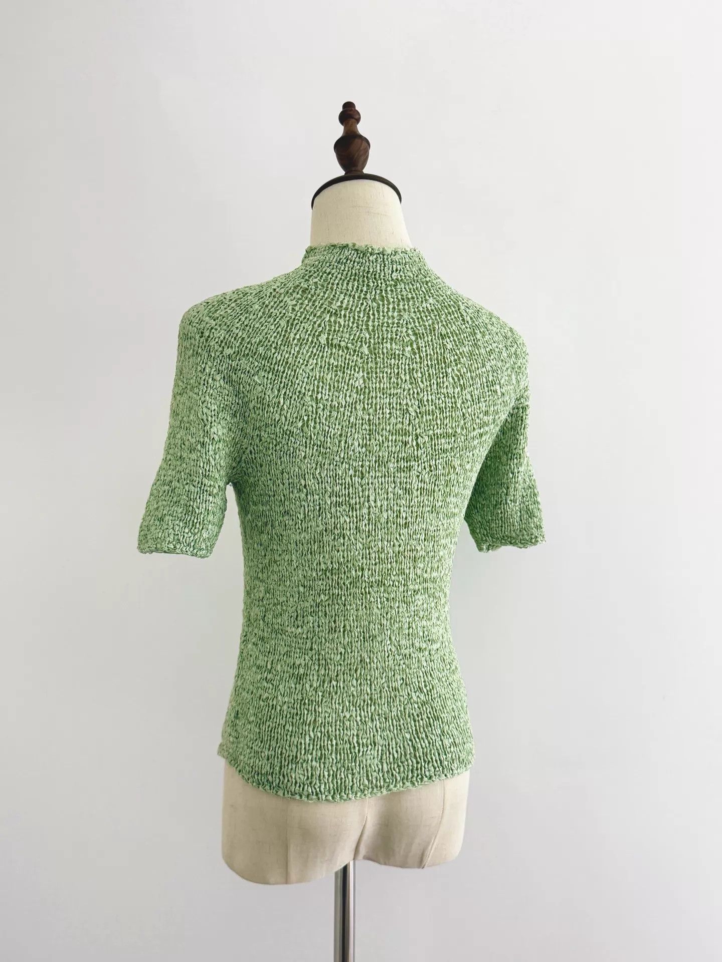 Issey Miyake ISSEY MIYAKE Haat Light Green Silk Knit Top Size XS / US 0-2 / IT 36-38 - 5 Thumbnail