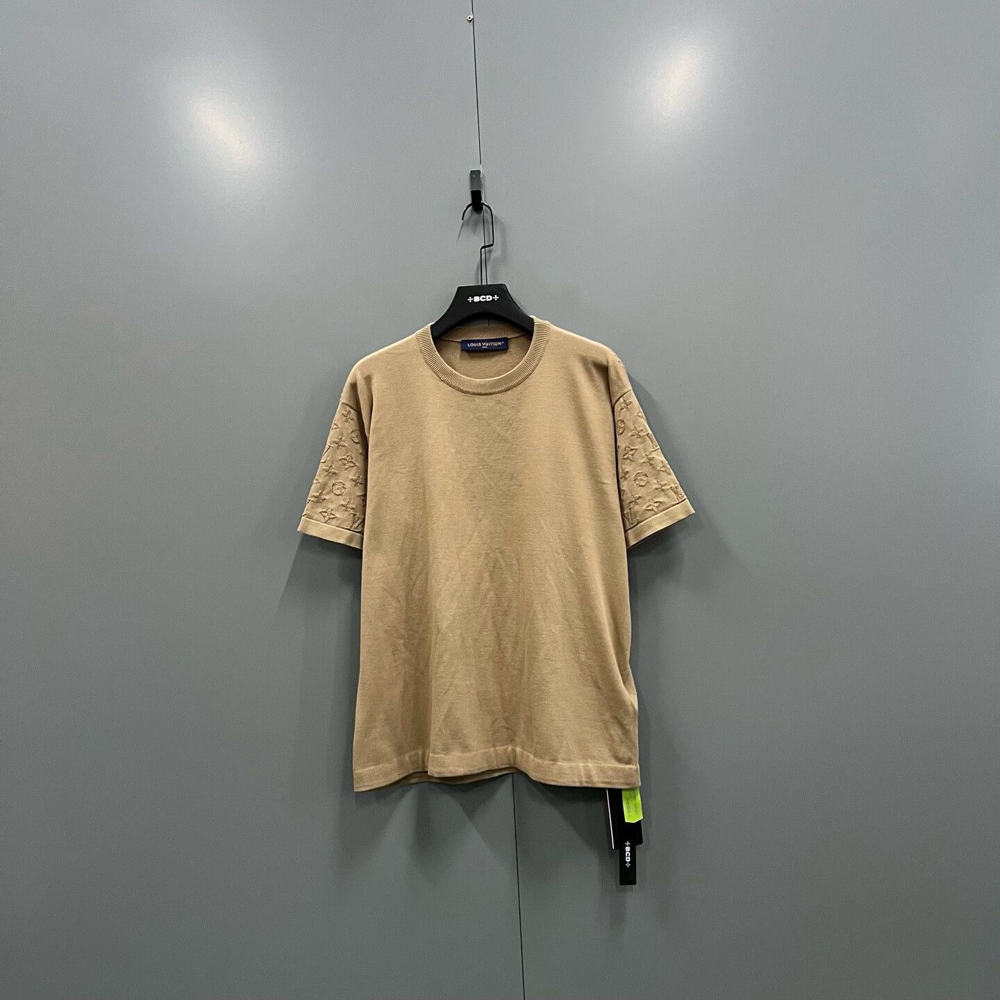 Louis Vuitton Louis Vuitton Patchwork Beige T-Shirt L Women Size L / US 10 / IT 46 - 1 Thumbnail
