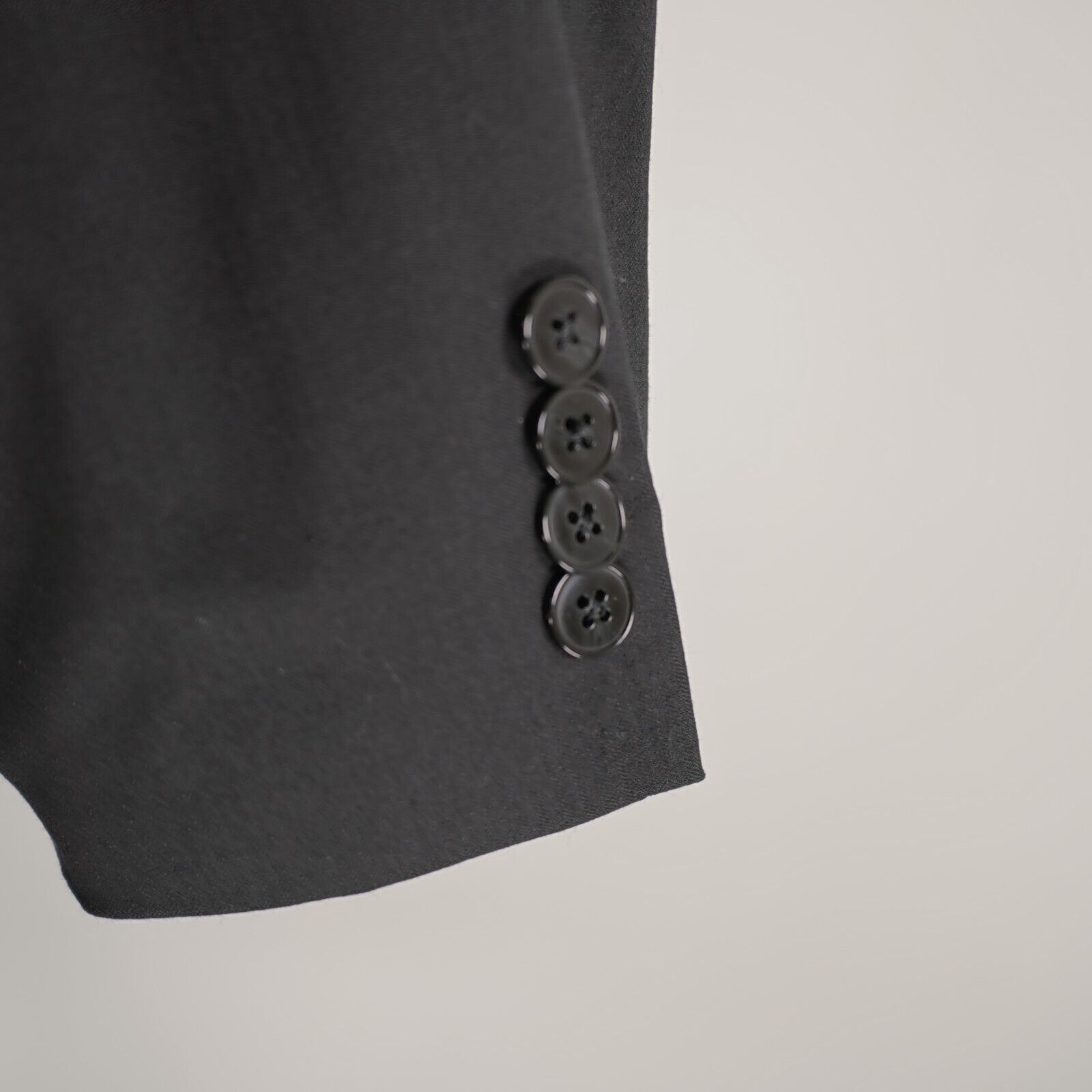 Calvin Klein Calvin Klein Black Wool Peak Label 2 Button Blazer / Suit Ja Size 40R - 3 Thumbnail