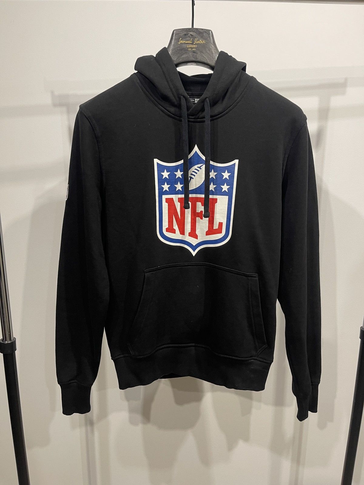 New Era NFL hoodie sweatshirt new era black big logo XS Size US XS / EU 42 / 0 - 1 Thumbnail