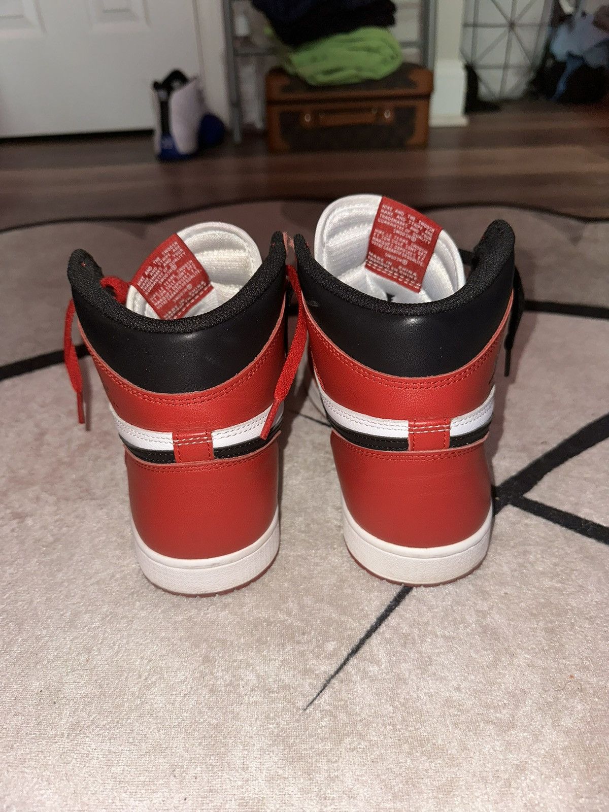 Jordan Brand Jordan 1 Retro Chicago 2015 Size US 8.5 / EU 41-42 - 4 Thumbnail