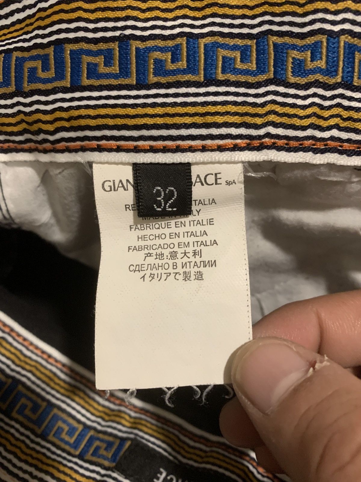 Versace VINTAGE GIANNI VERSACE JEANS Size US 32 / EU 48 - 7 Thumbnail