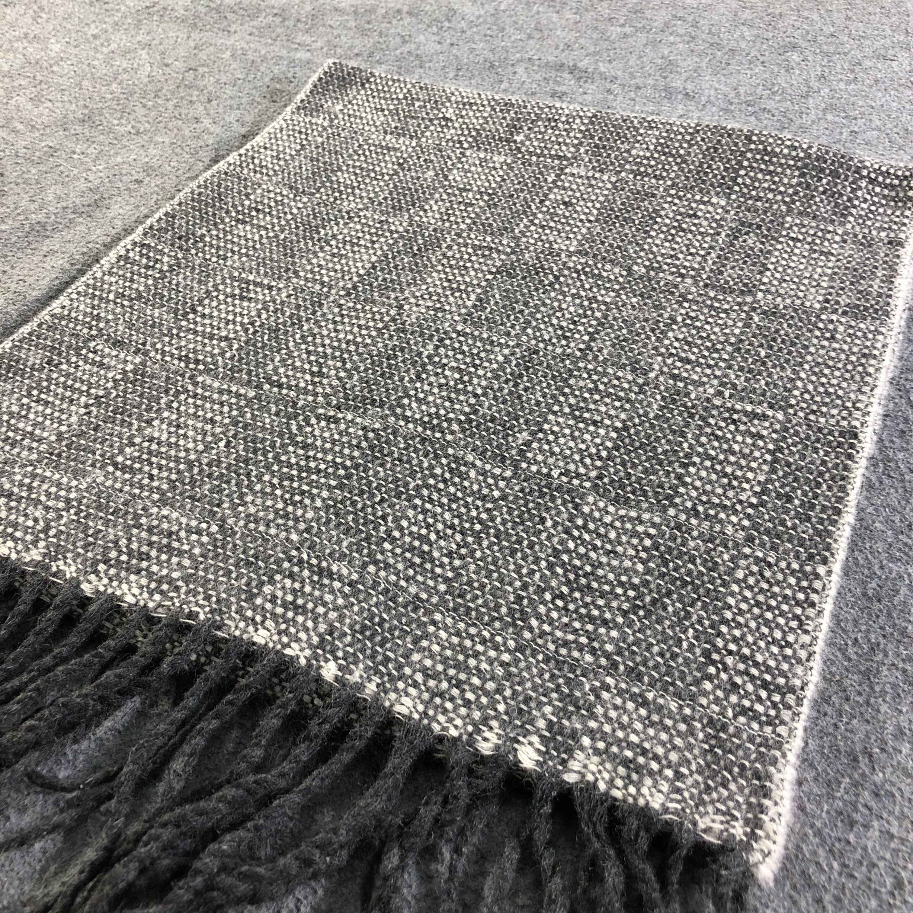 Alviero Martini Alviero Martini Wool Scarf Muffler V1956 Size ONE SIZE - 2 Thumbnail