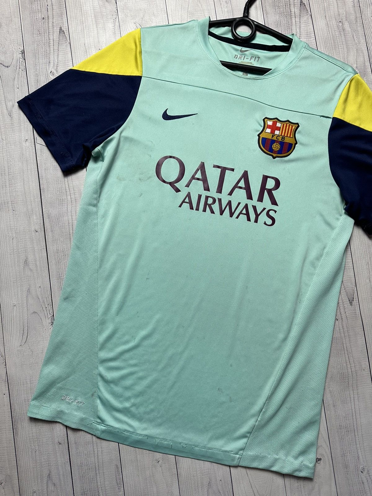 Nike Vintage Nike blue Barcelona soccer jersey size M Size US M / EU 48-50 / 2 - 2 Thumbnail