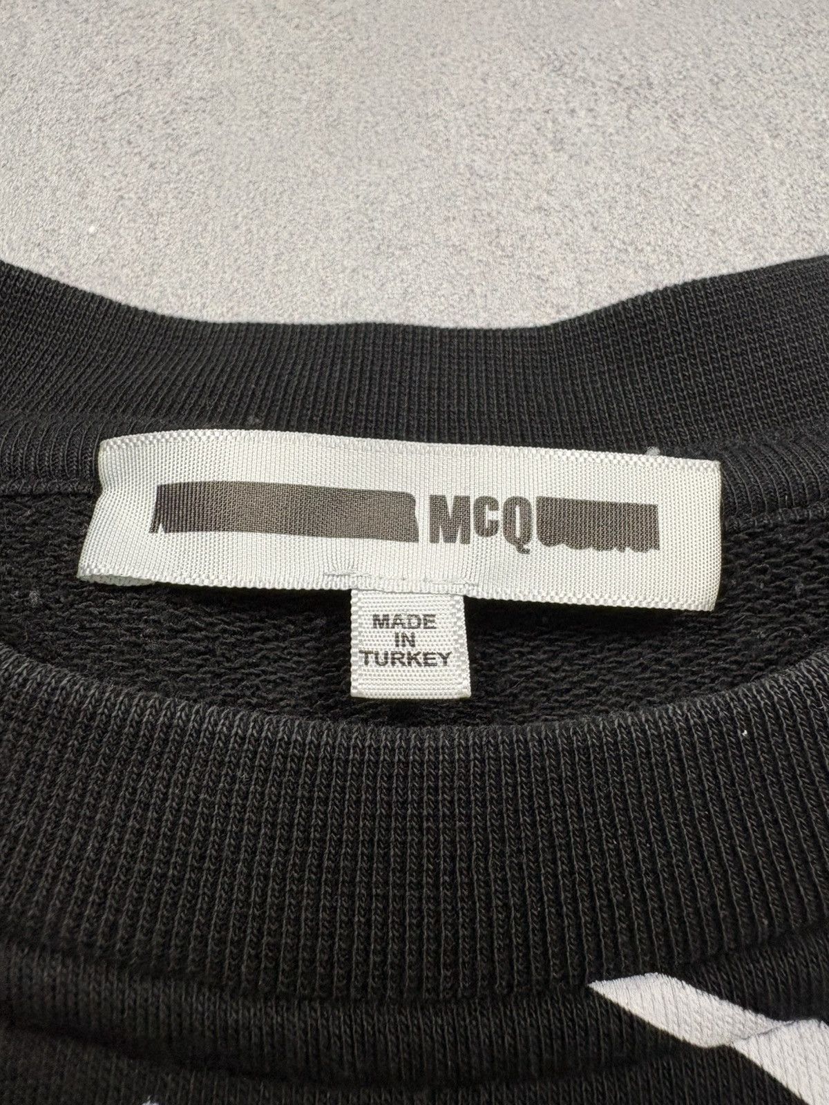 Alexander McQueen McQ Alexander McQueen Swallow Print Sweatshirt Black Size L Size US L / EU 52-54 / 3 - 7 Thumbnail
