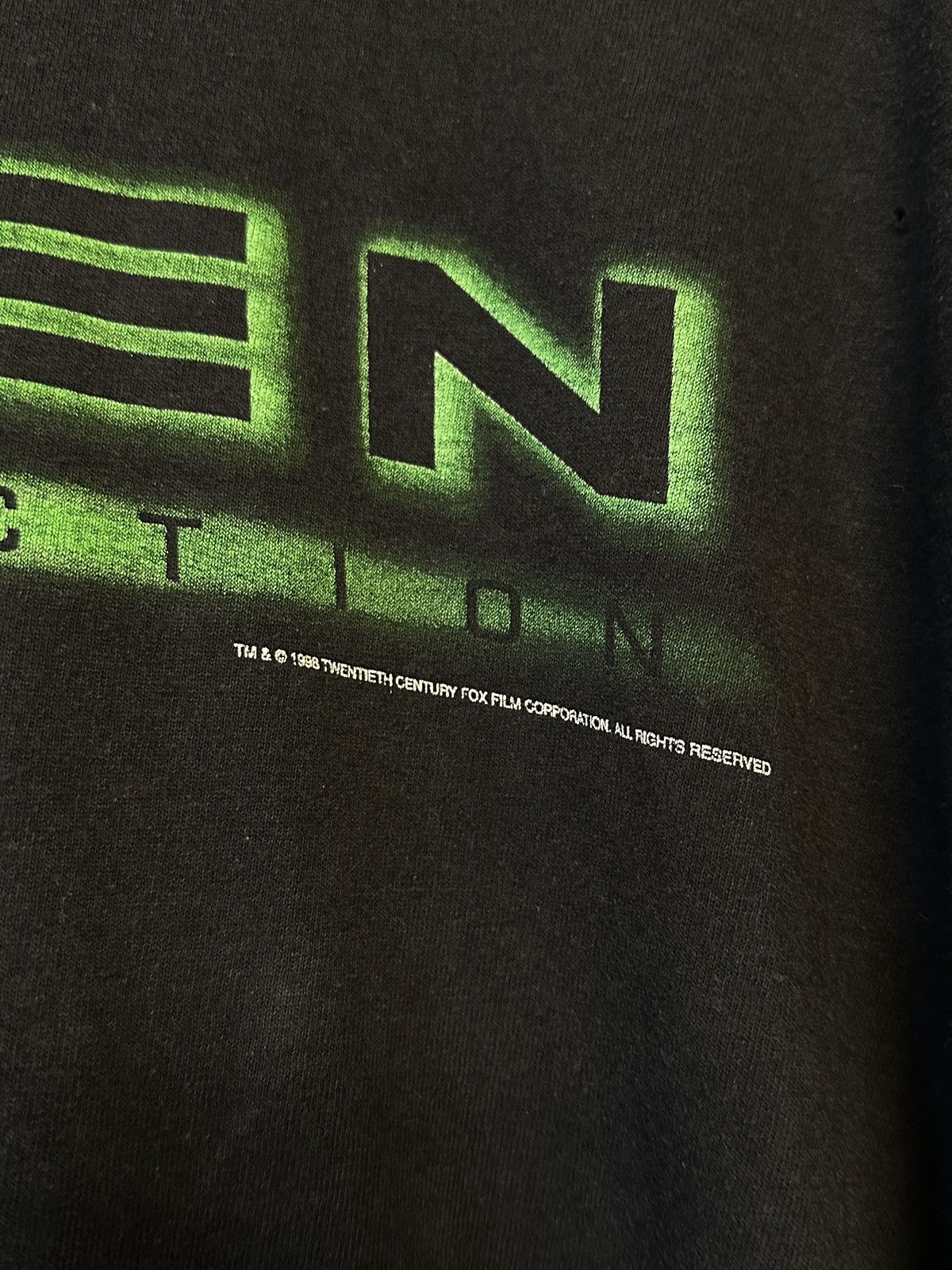 Vintage 1998 Alien Resurrection Screen Stars 90s T Shirt 1475AC Size US M / EU 48-50 / 2 - 3 Thumbnail