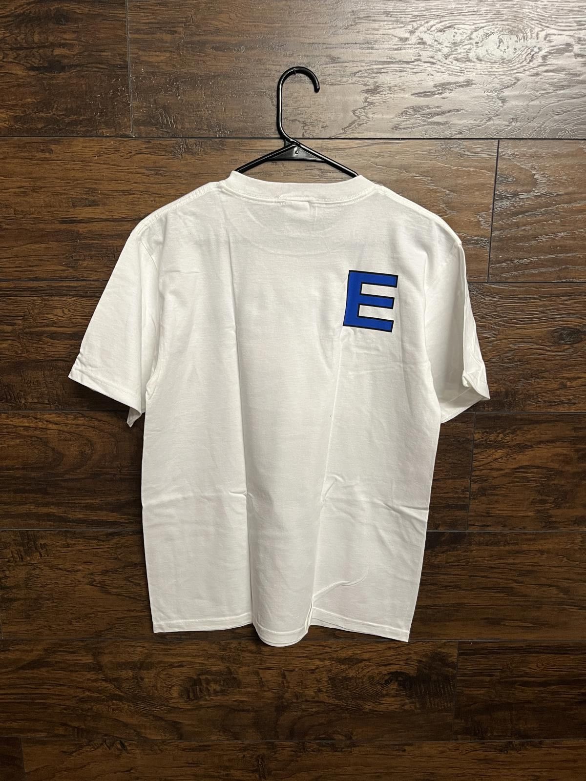 Designer Vintage Eminem Live Photo T-shirt - E on Back - 2003 Shirt Size US S / EU 44-46 / 1 - 2 Thumbnail