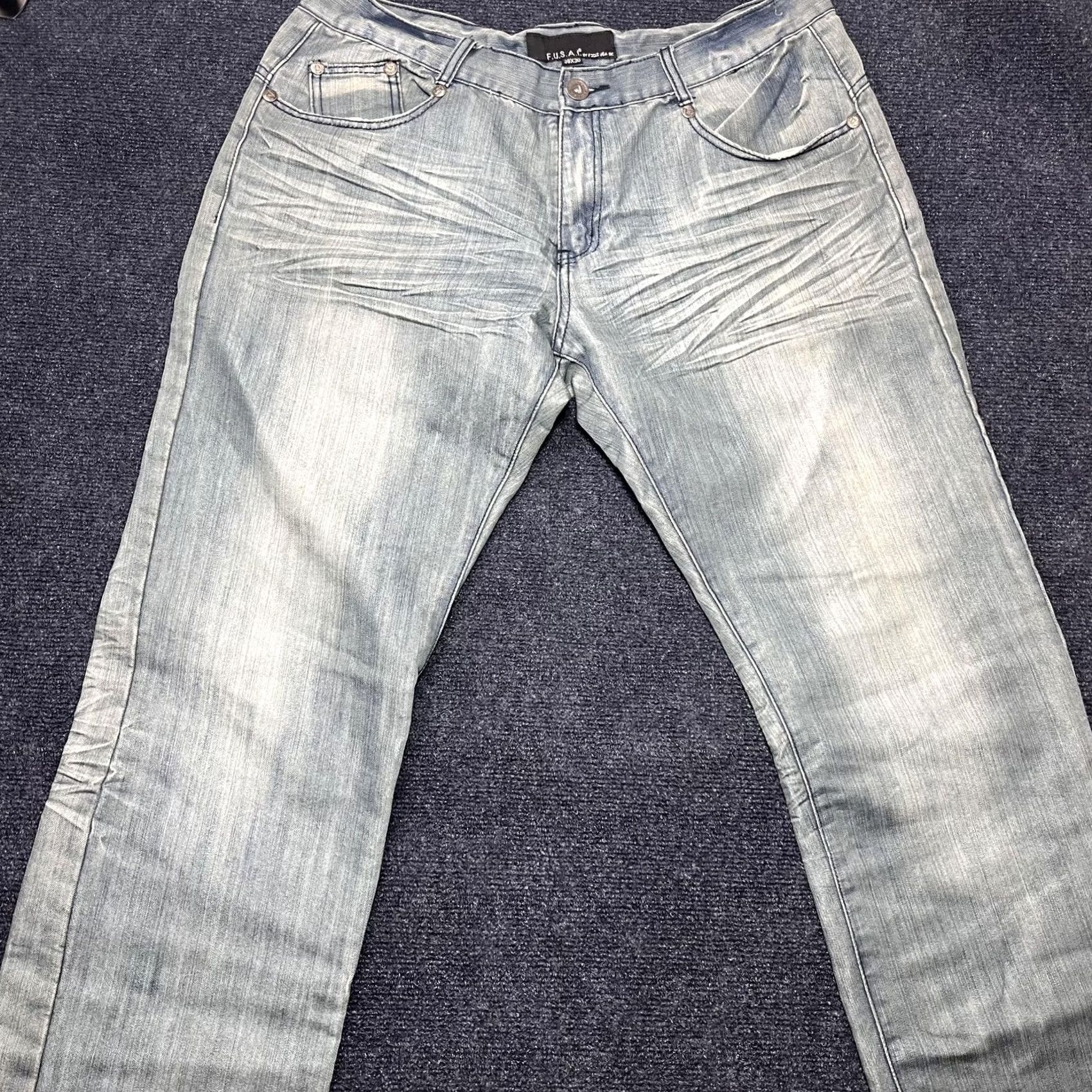 Vintage F.U.S.A.I. Jeans Mens 36x30 Light Wash Blue Regular Straight Distressed Denim Cotton Polyester Zip Fly button Men Size US 36 / EU 52 - 2 Thumbnail