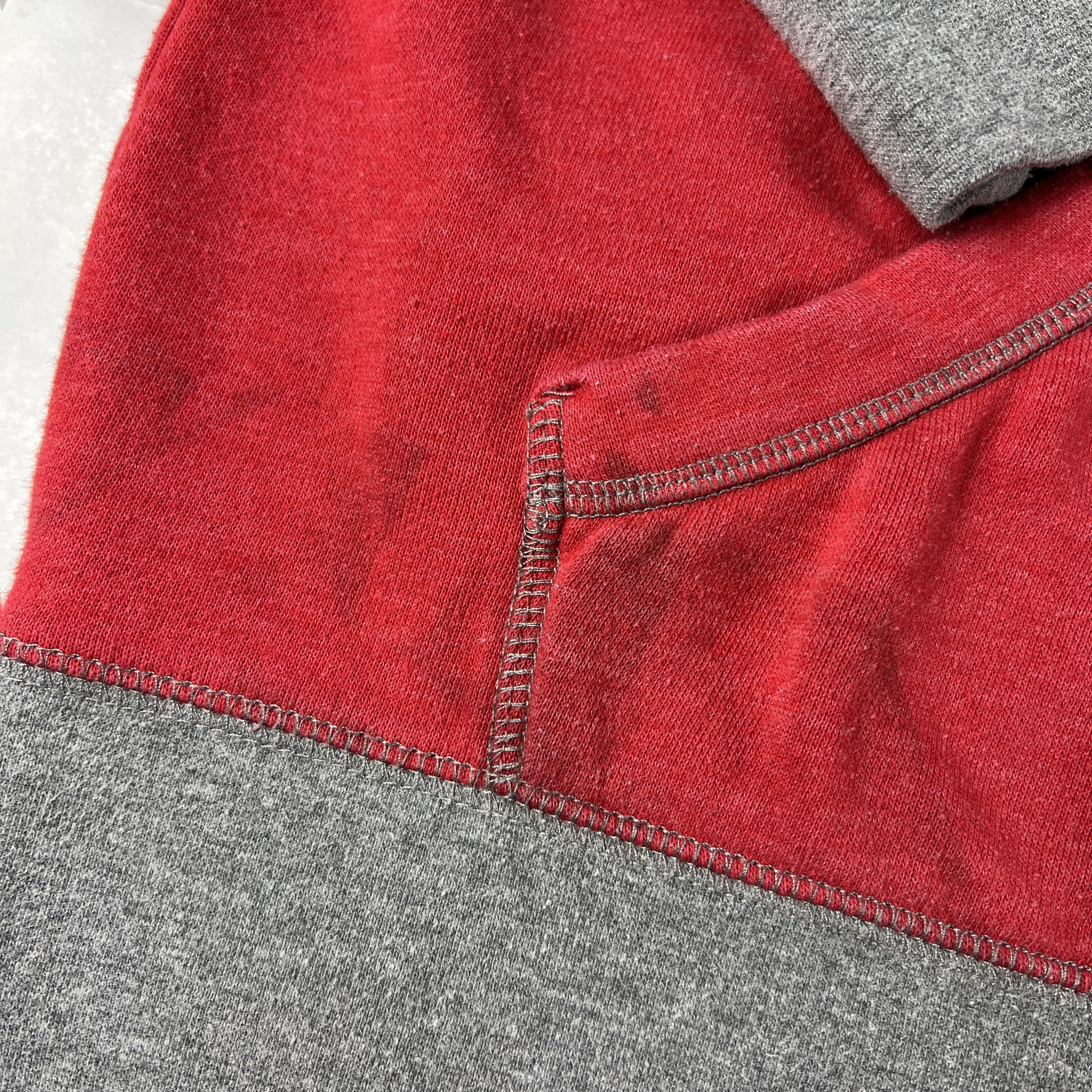 NCAA NCAA Wisconsin Badgers Sweatshirt Faded Logo Pullover Hoodie Size US L / EU 52-54 / 3 - 2 Thumbnail