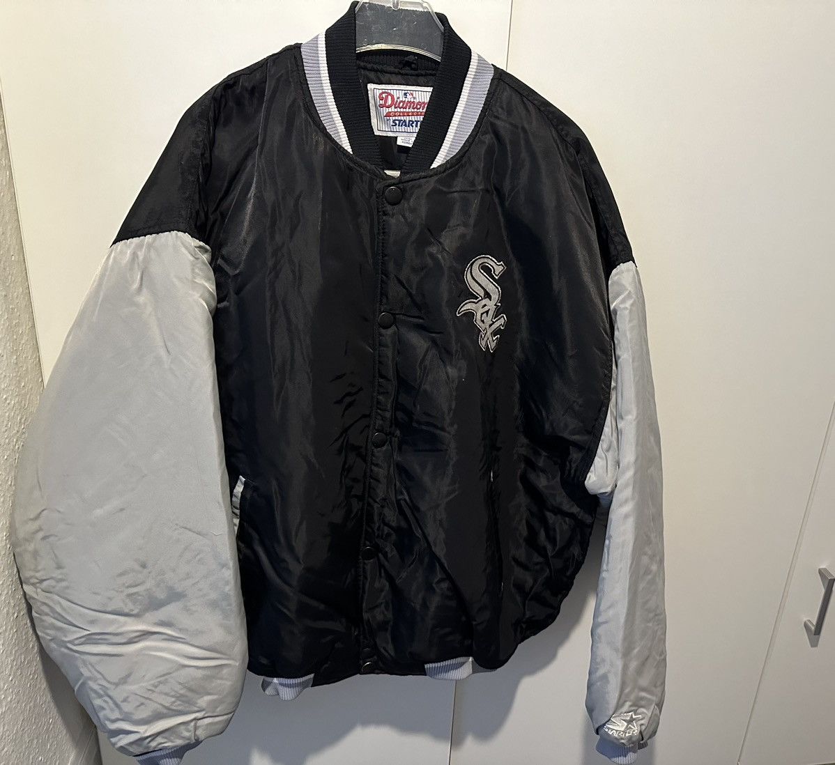 image of Starter Jacke Chicago White Sox Size XL Vintage Jacket in Black, Men's