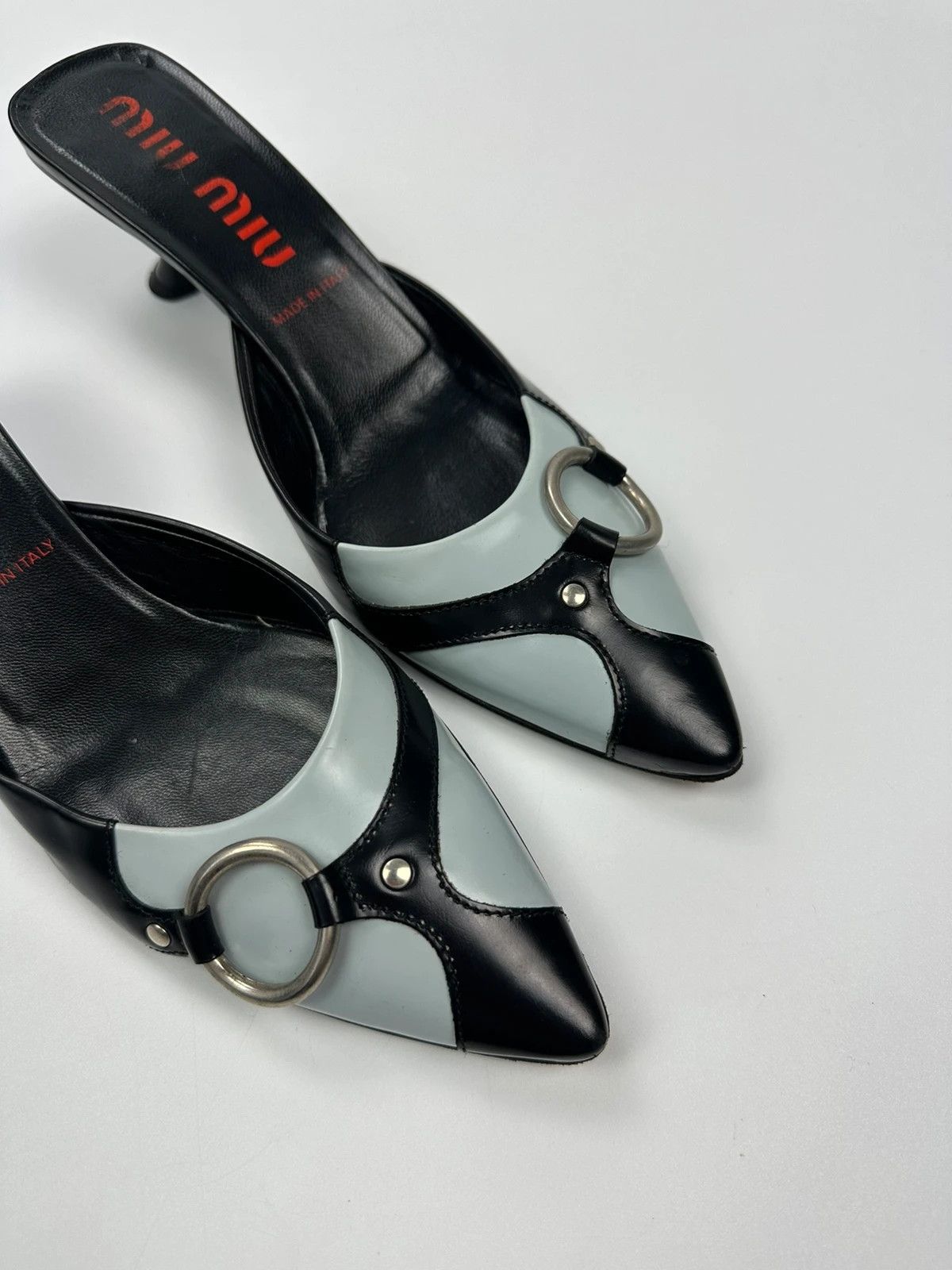 Miu Miu Miu Miu 90’s Kitten Heels Pumps Black & Blue Patent Leather Size US 7.5 / IT 37.5 - 9 Thumbnail