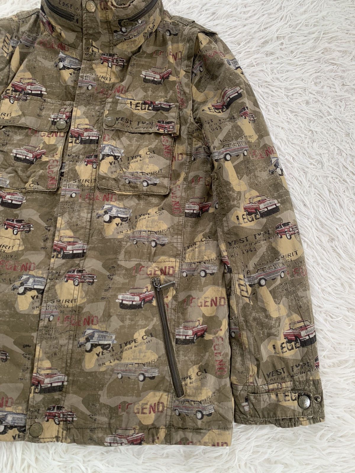Jeep Full print jeep spirit jacket detachable sleeve Size US S / EU 44-46 / 1 - 4 Thumbnail