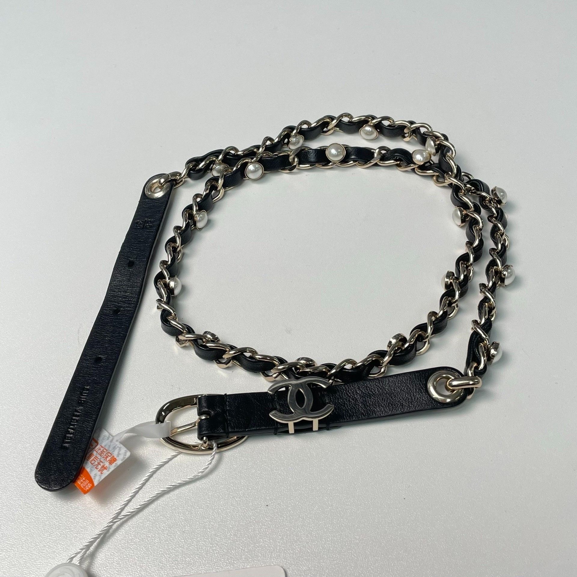 Chanel Chanel Black Leather Pearl Waist Chain Size ONE SIZE - 1 Thumbnail