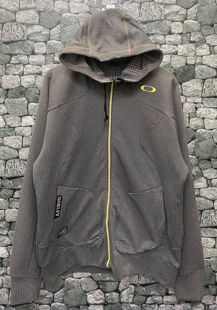 Oakley Vintage Oakley Sportwear Hoodies Size US XL / EU 56 / 4 - 1 Thumbnail