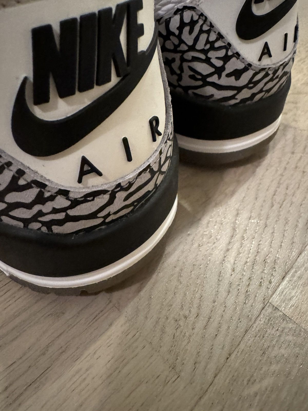 Nike NIKE AIR JORDAN 3 “FREE THROW LINE” white cement size US8UK7 Size US 8 / EU 41 - 13 Thumbnail