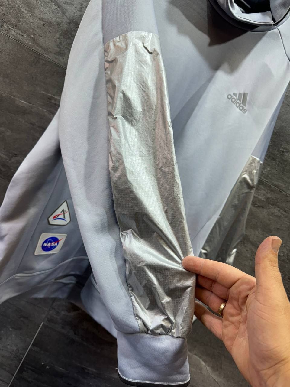 Adidas Adidas x NASA Crossover hooded Stripe Jacket Men’s Size XL Size US XL / EU 56 / 4 - 3 Thumbnail