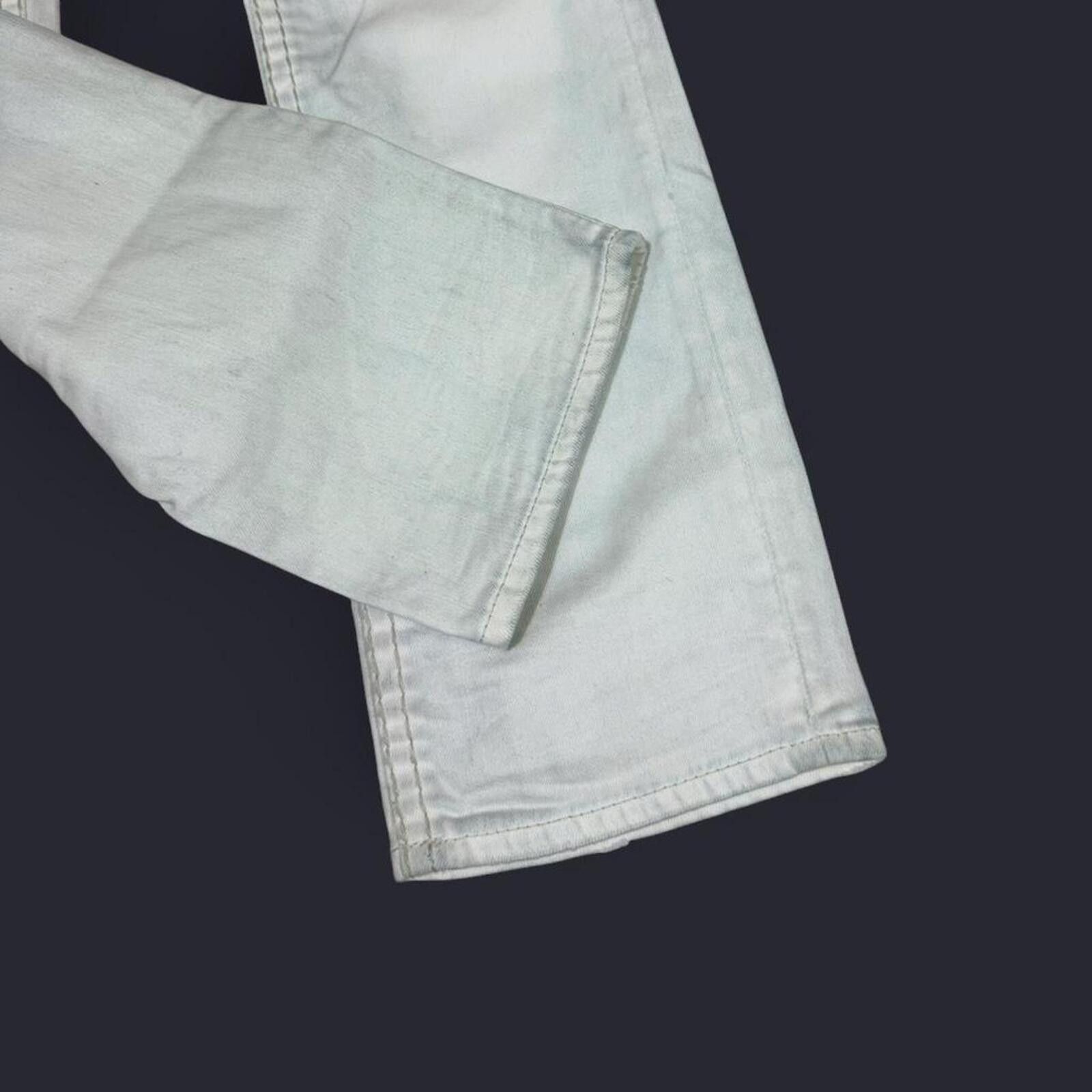 True Religion Buckaroo white denim jeans with light blue dye shade Size 28" / US 6 / IT 42 - 8 Thumbnail