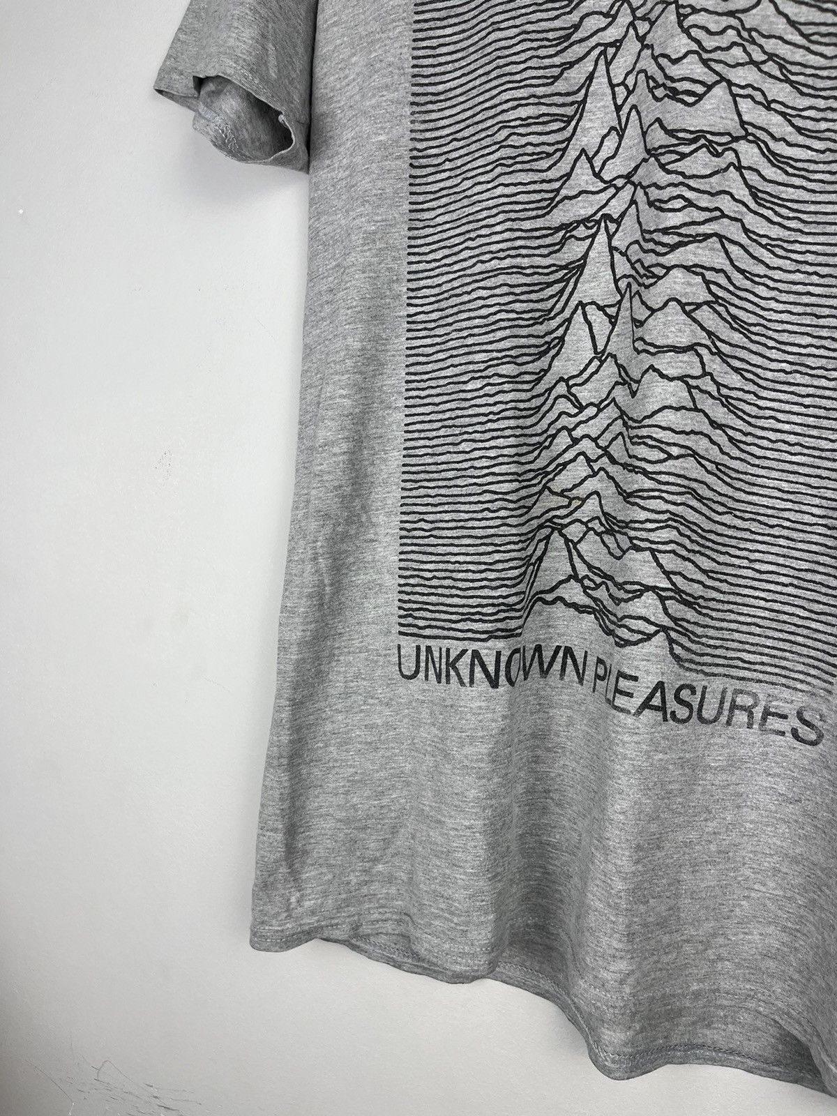 Band Tees × Joy Division Vintage Joy Division Unknown Pleasures Faded T Shirt Size US M / EU 48-50 / 2 - 4 Thumbnail