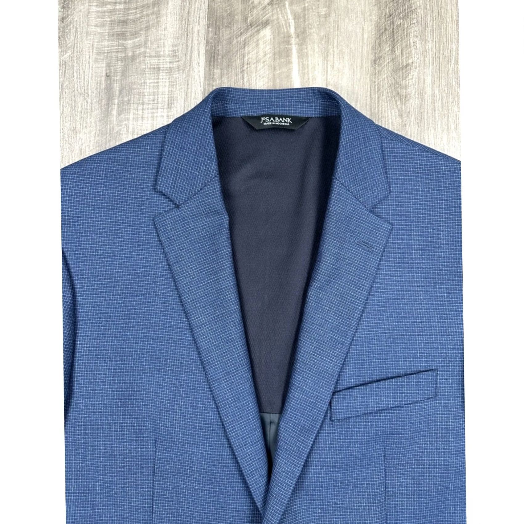 Jos. A. Bank Jos. A. Bank Traveller Tech Tailored Fit Wool Sport Coat Blazer 42R Navy Mens Blazer Wool 71% 25% Elastane 4% Regular 2 Piece Vintage Style 90s none Size 42R - 5 Thumbnail