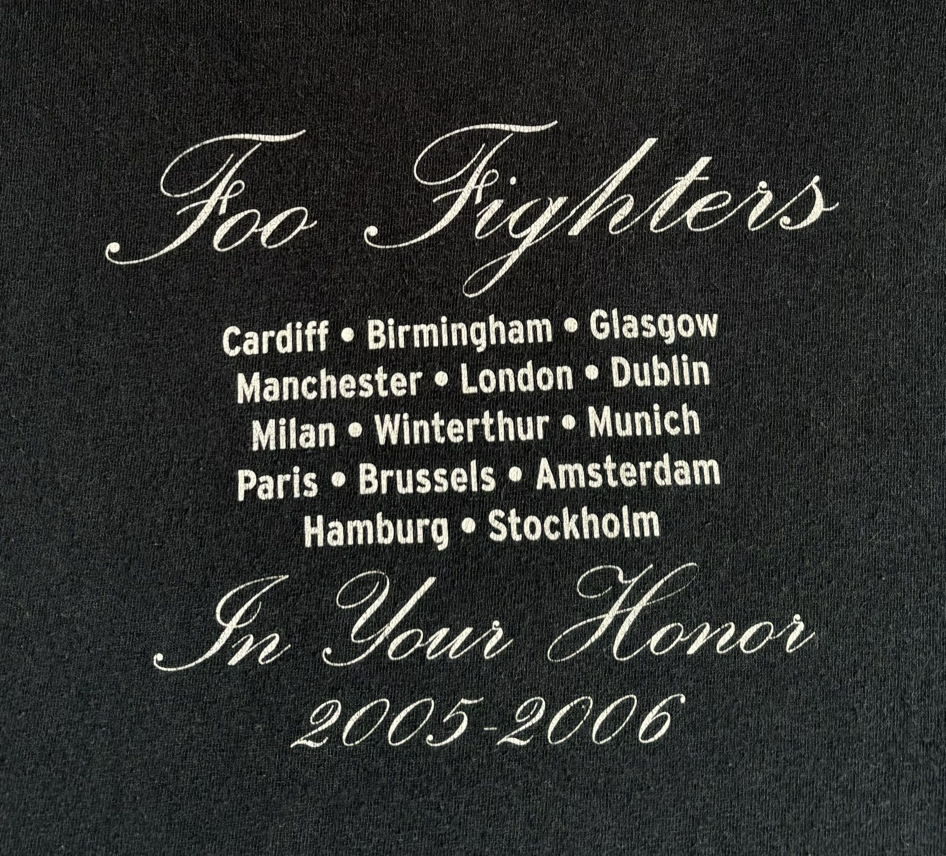 Band Tees T-Shirt Foo Fighters In Your Honor 2005-2006 Gildan size. M Size US M / EU 48-50 / 2 - 10 Thumbnail