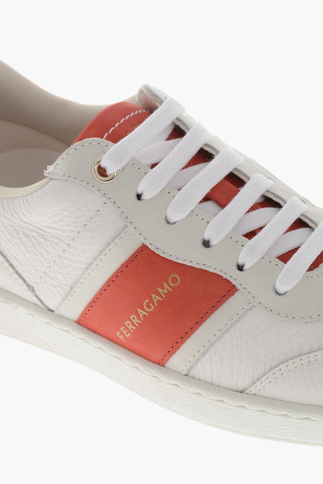Salvatore Ferragamo og1mm0426 Hammered Leather Low-Top Sneakers in White Size US 5 / IT 35 - 4 Thumbnail