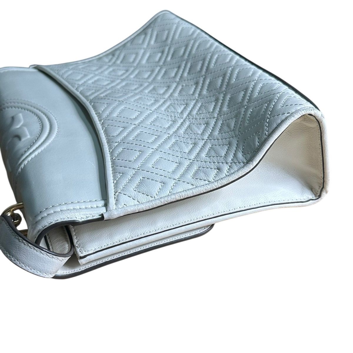 Tory Burch Tory Burch Fleming Cream Quilted Gold Chain Shoulder Bag Size ONE SIZE - 7 Thumbnail