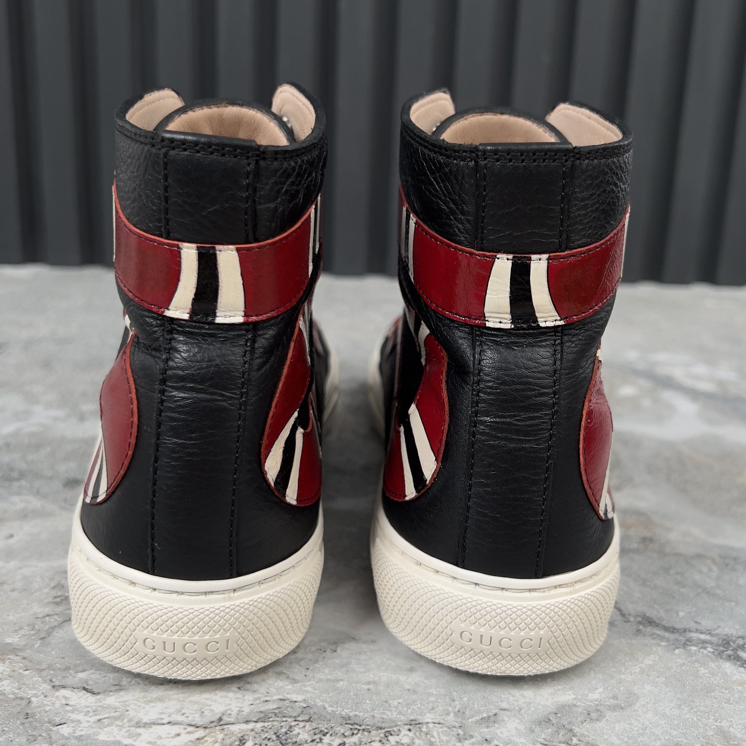 Gucci Gucci Major Snake High Top Sneakers Leather Size US 7 / IT 37 - 11 Thumbnail
