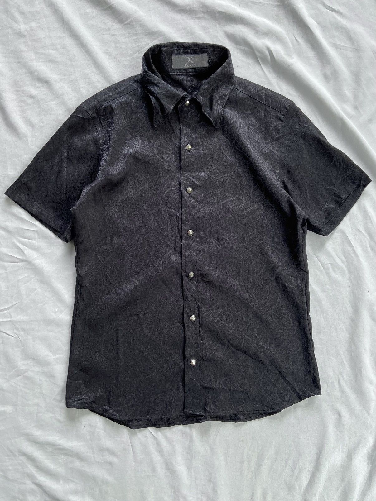 XFRM BANDANA SKULL BUTTON UP SHIRT